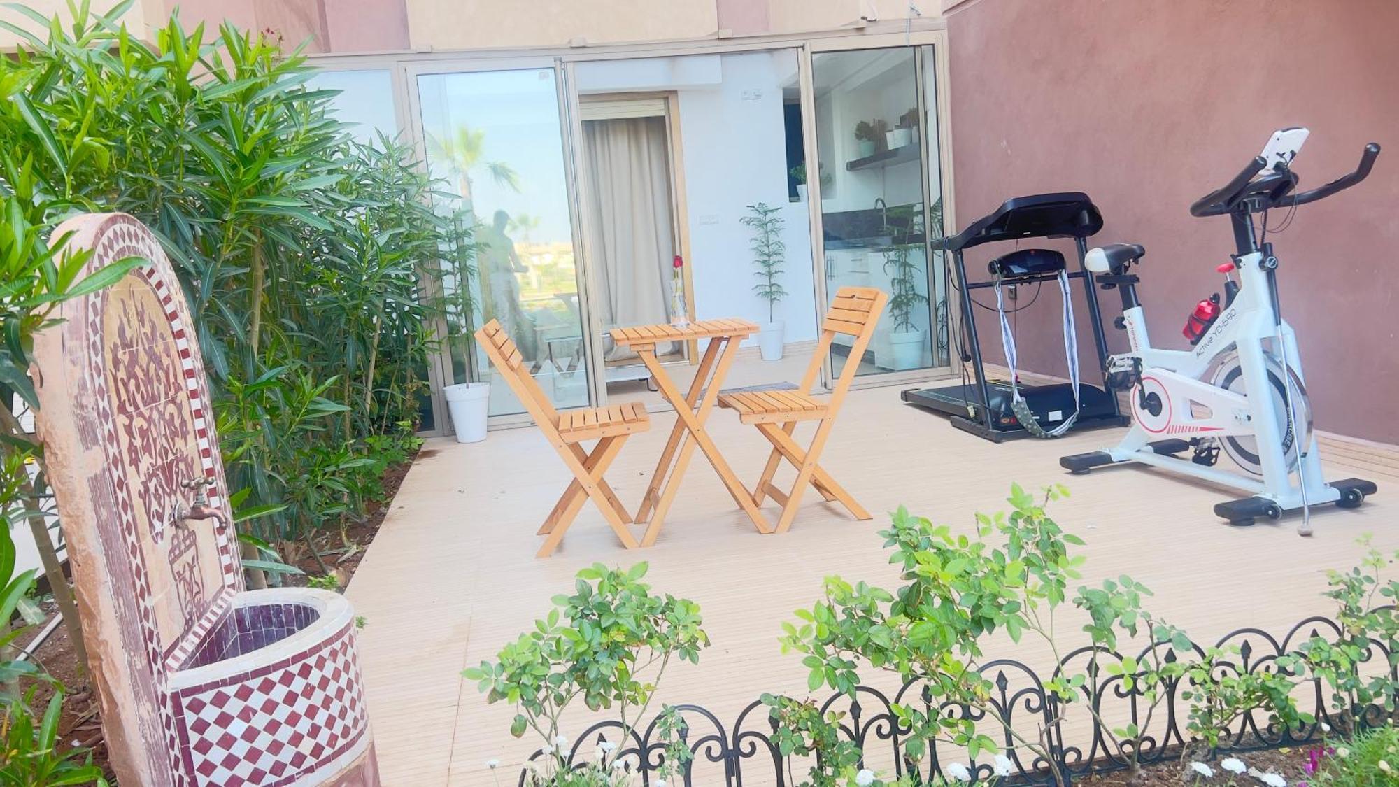 Appartement De Luxe Avec Jardin Vue Sur La Piscine Golf Securise 24H Sur 24 A 5 Minutes De L Aeroport マラケシュ エクステリア 写真