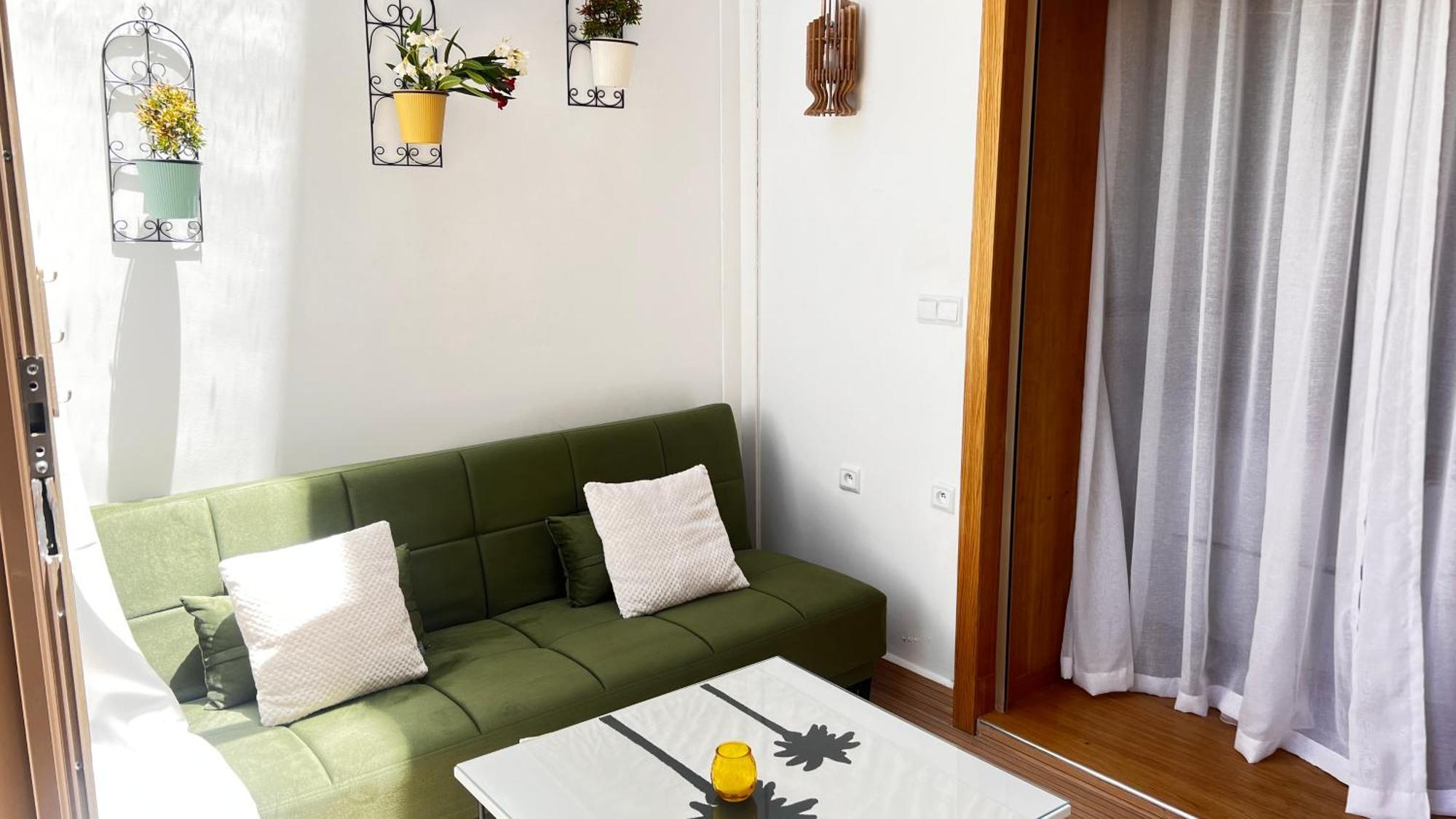 Appartement De Luxe Avec Jardin Vue Sur La Piscine Golf Securise 24H Sur 24 A 5 Minutes De L Aeroport マラケシュ エクステリア 写真